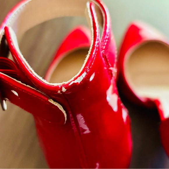 Elegant Women’s Sz 6 Red Patent Leather Heels - Picture 13 of 14